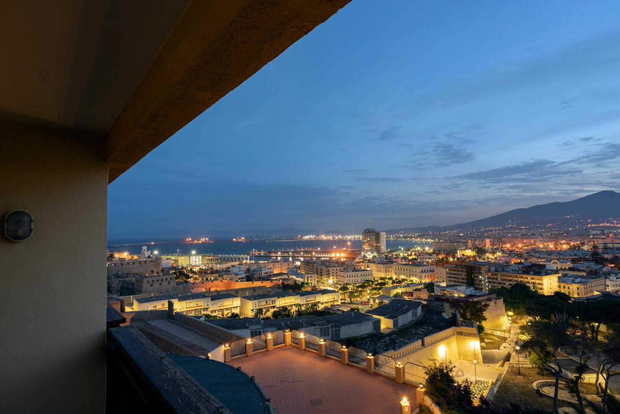 Parador De Μελίγια Εξωτερικό φωτογραφία