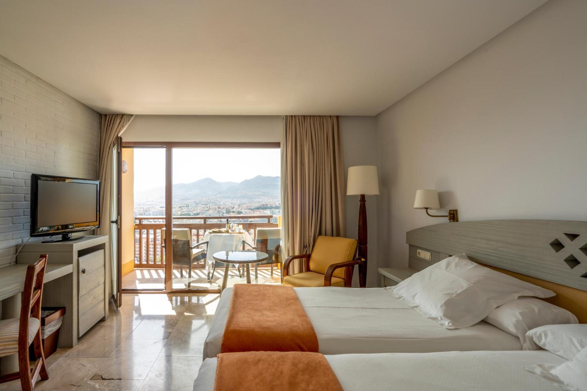 Parador De Μελίγια Εξωτερικό φωτογραφία