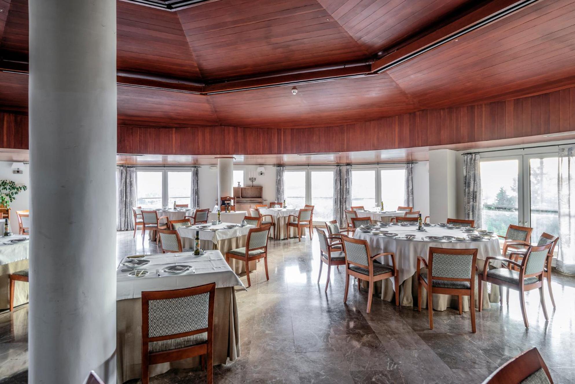 Parador De Μελίγια Εξωτερικό φωτογραφία