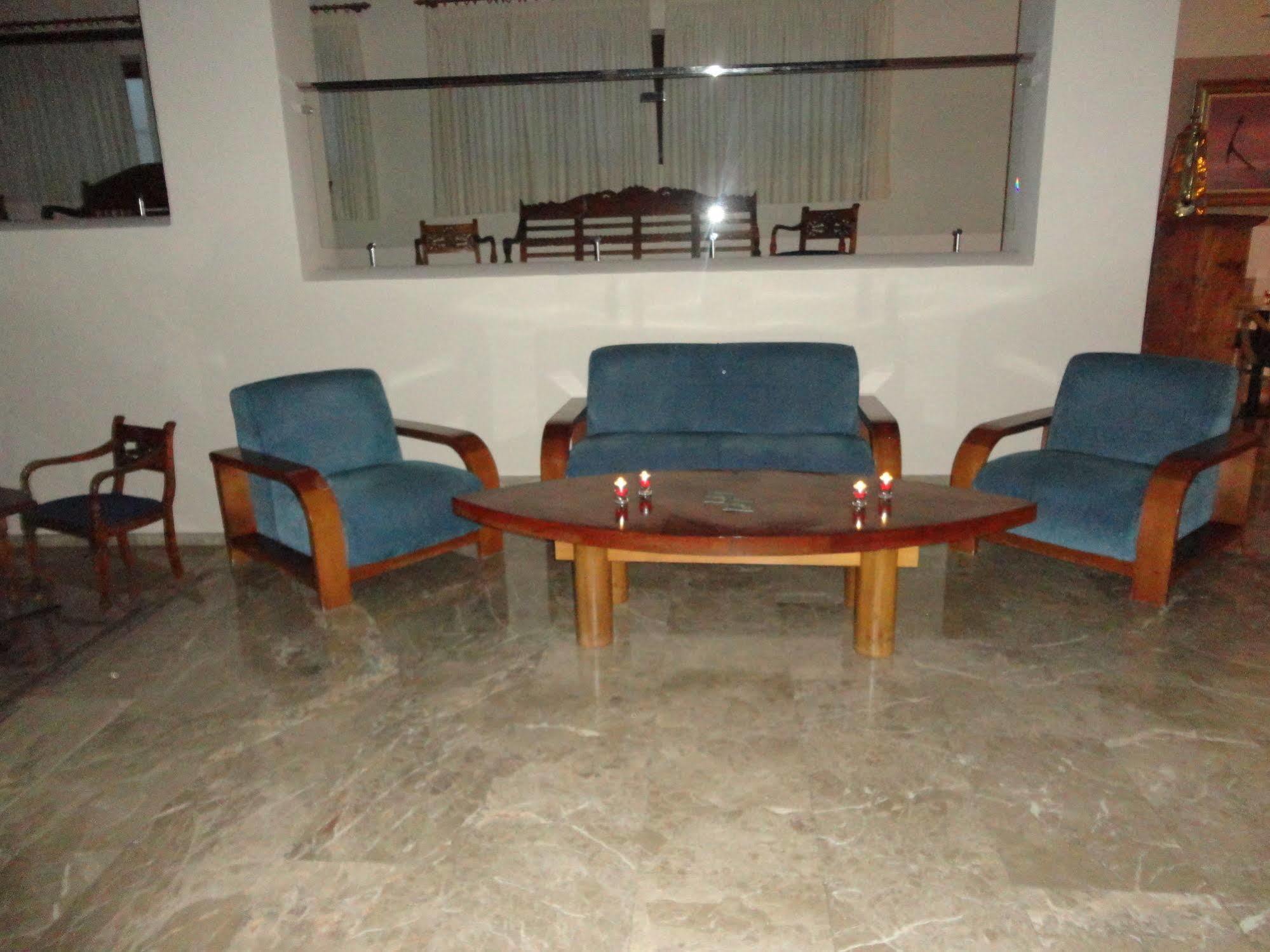 Parador De Μελίγια Εξωτερικό φωτογραφία
